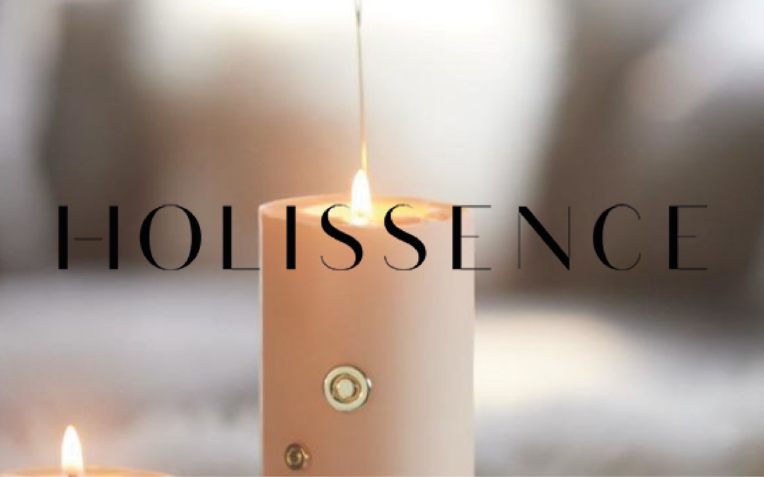 Scented energetic candles, regenerative pillow spray… The rituals to adopt to fall asleep better! (Holissence Magazine)